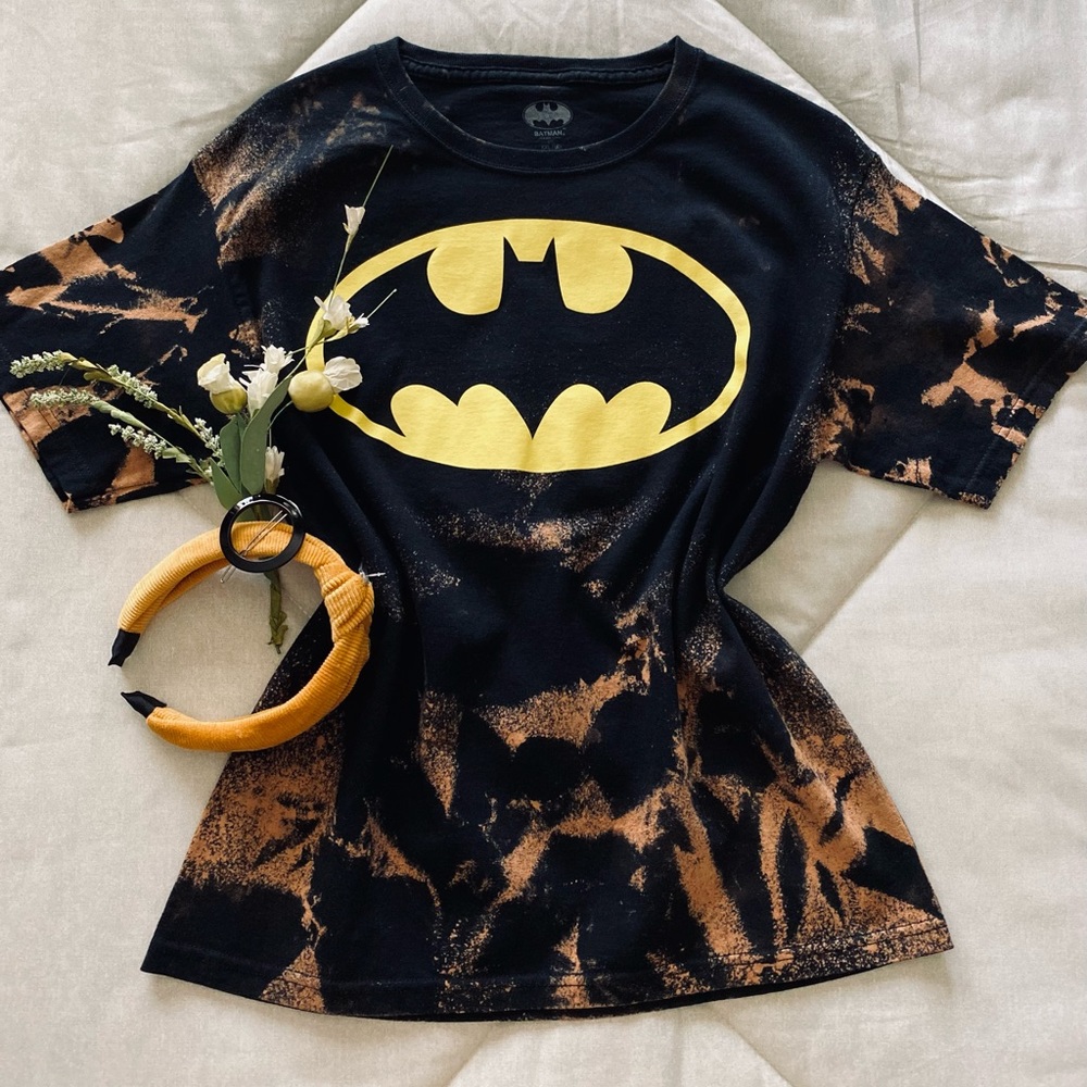 XS/ S Batman Bleached T shirt
